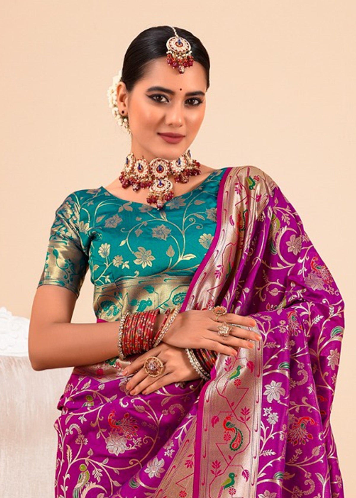 Orchid Purple Woven Paithani Silk Saree With Contrast Blouse
