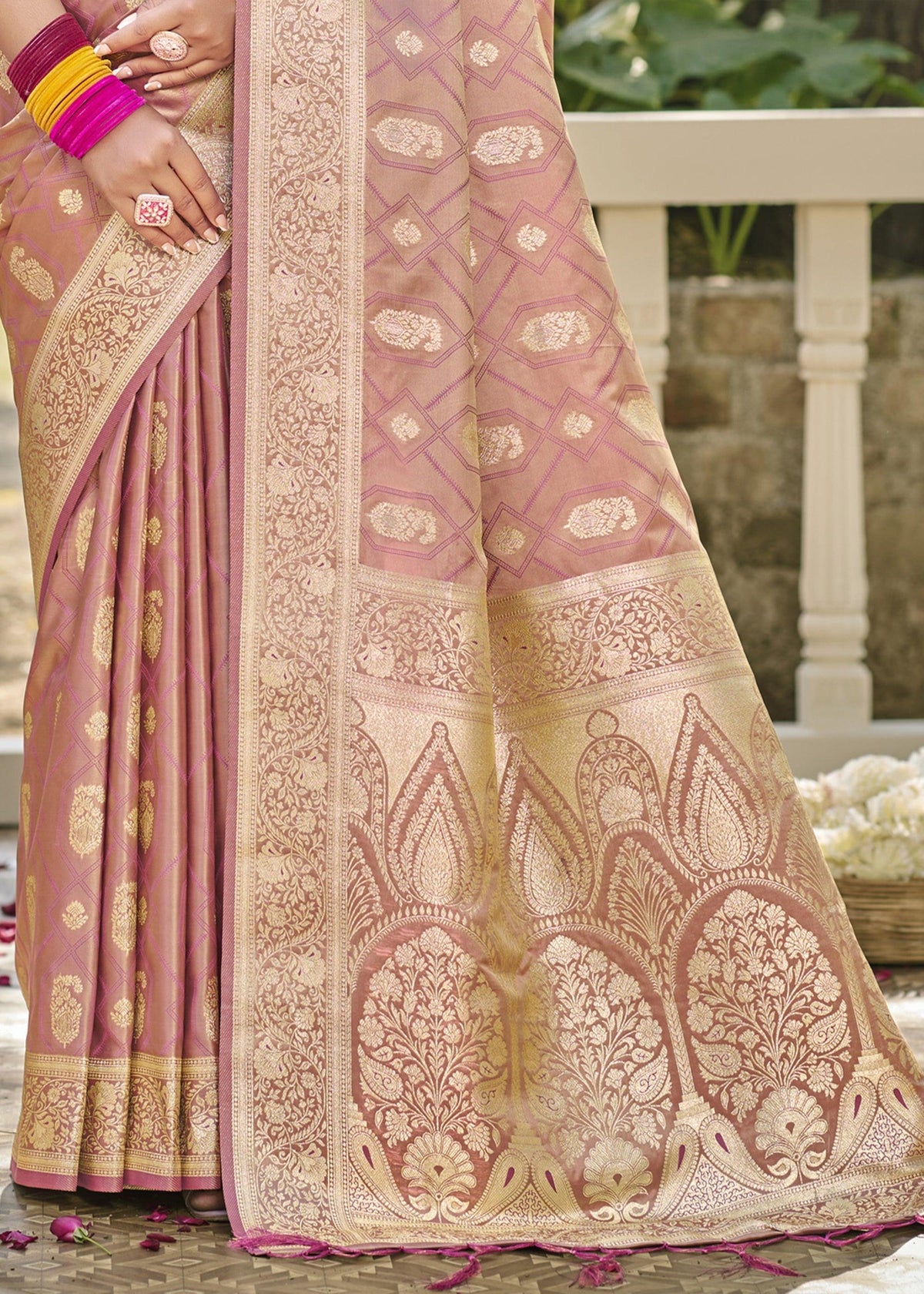 Mauve Pink Woven Banarasi Satin Silk Saree