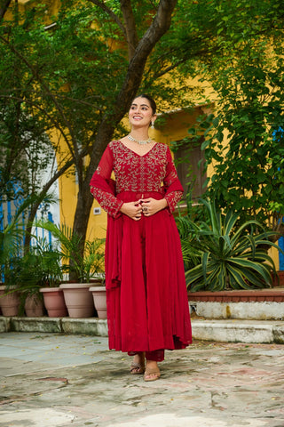 Luxury Faux Blooming Embroidered Suit Set With Beaded Work And V-Neck Design