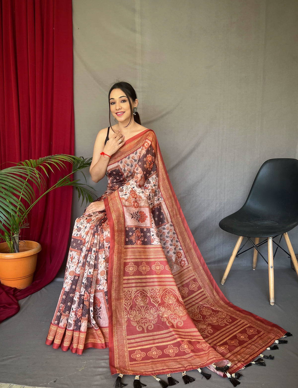 Cotton Saree with Kashmiri Digital Print, Floral Border & Pallu with Tassels – Includes Matching Printed Blouse for Women -cotton saree Brown women's fashion mart