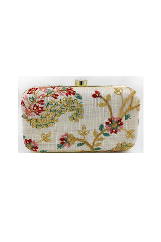 Beguiling Party Style White Color Fancy Fabric Clutch Purses.