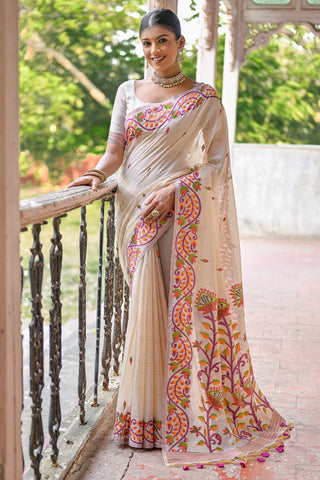 Adorable Cream Color Casual Cotton Fabric Handloom Woven Design Saree.
