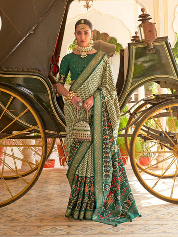 Flawless Green Silk Saree with Designer Hathi Pallu - women's fashion mart