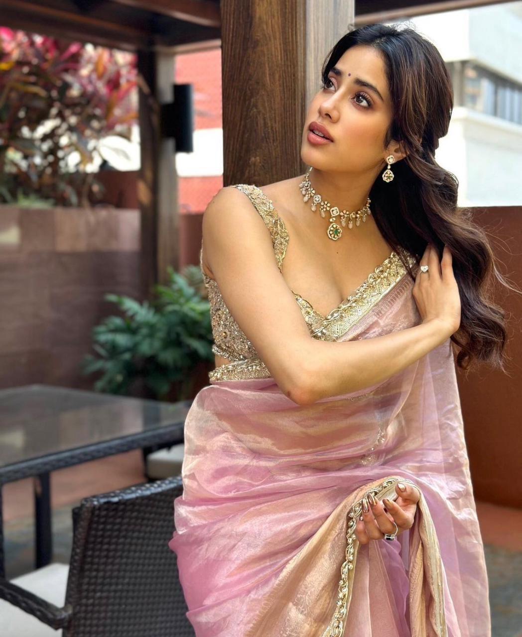Baby Pink Colour Saree With Golden Border -PARTY WEAR SAREE Default Title women's fashion mart