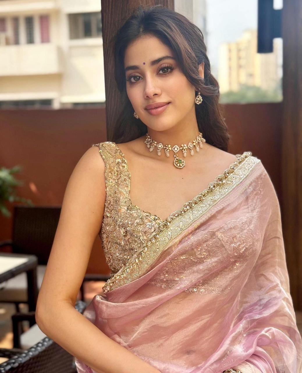 Baby Pink Colour Saree With Golden Border -PARTY WEAR SAREE Default Title women's fashion mart