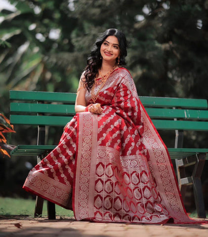 Captivating Red Color Jacquard Border Silk Saree  women's fashion mart