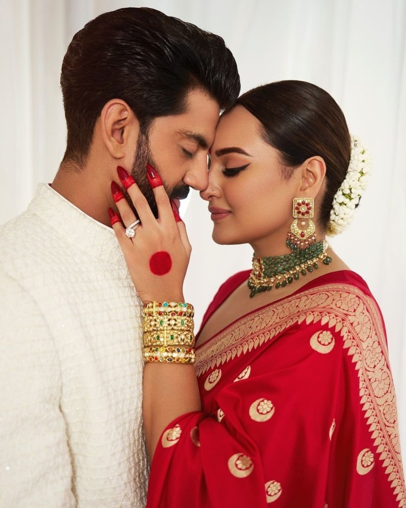 Bollywood Style Chaand Buta Banarasi Silk Saree - women's fashion mart