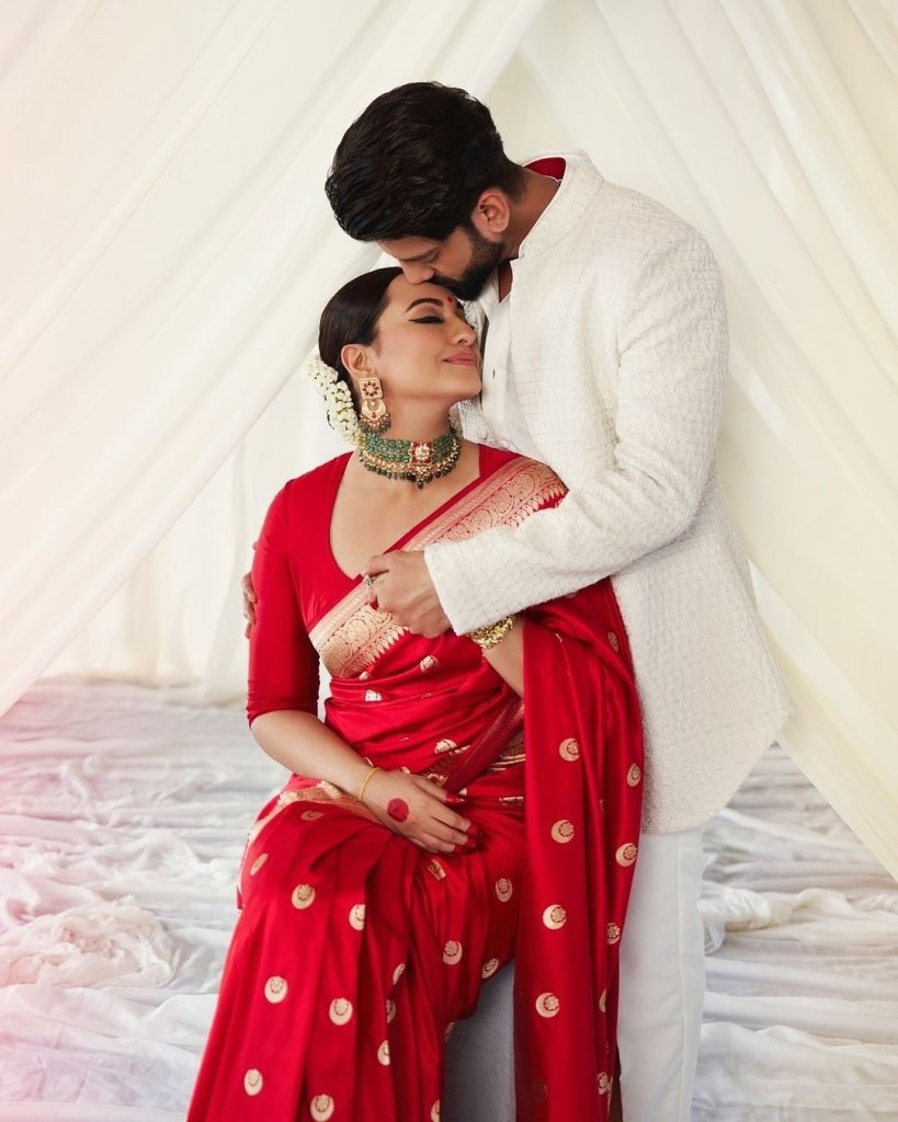 Bollywood Style Chaand Buta Banarasi Silk Saree - women's fashion mart