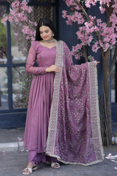 Elegant Lavender Anarkali Suit with Embroidered Dupatta -Salwar Kameez Pink / S women's fashion mart