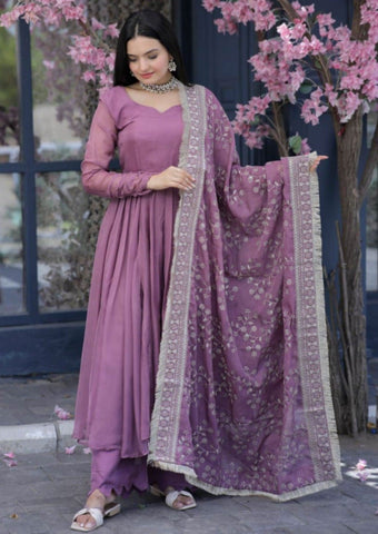 Elegant Lavender Anarkali Suit with Embroidered Dupatta -Salwar Kameez Pink / S women's fashion mart