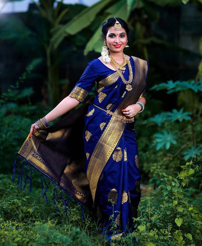 Royal Kanjivaram Golden Zari Woven Silk Saree With Blouse Piece - women's fashion mart